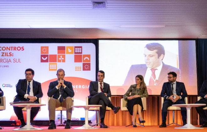 Novas soluções energéticas para a indústria portuguesa discutidas em Sines