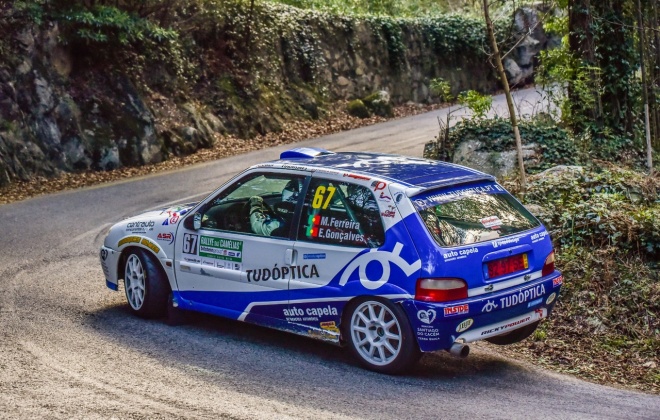 Problemas de motor no Citroen Saxo forçam  Marco Ferreira a desistir no Rali das Camélias