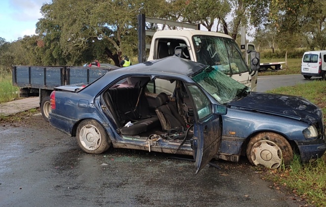 Colisão provoca um morto e três feridos em São Domingos, Santiago do Cacém