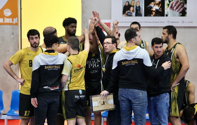 ABC de Santo André joga domingo às 15h00 em Queluz