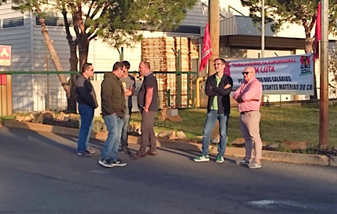 Trabalhadores da EuroResinas em greve até 10 de novembro