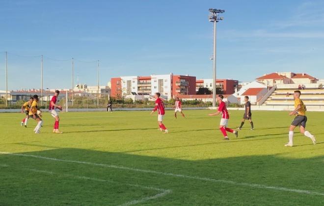Vasco da Gama de Sines venceu o Barreirense por 2-1