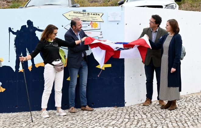 Mural dedicado ao "Caminho de Santiago" foi inaugurado em Santiago do Cacém