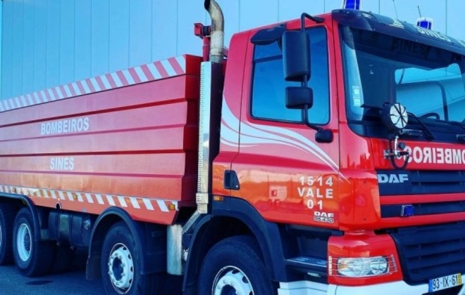 Incêndio rural consumiu área de pasto em Porto Covo