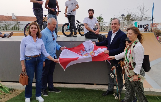 Câmara Municipal de Sines inaugurou o skate parque na tarde deste sábado