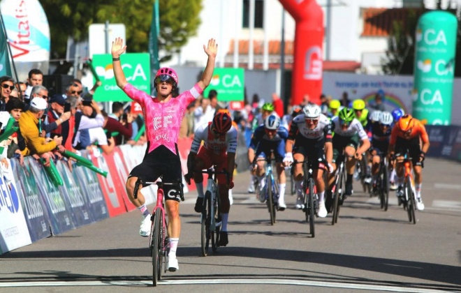 Noah Hobbs é o primeiro Camisola Amarela da Volta ao Alentejo
