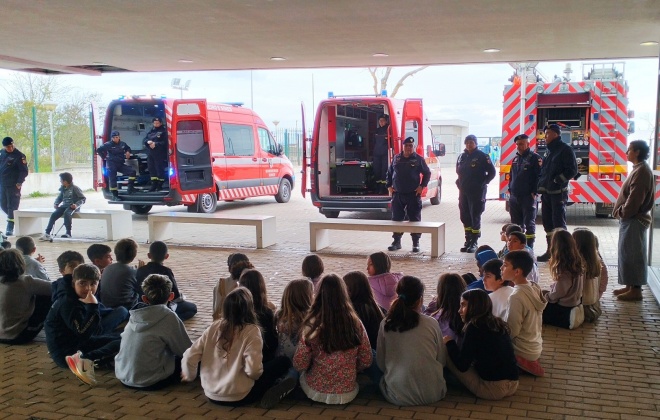 Bombeiros de Sines realizaram atividade na Escola Básica n.º 3 de Sines