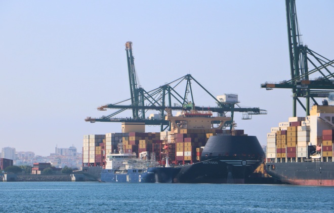 Porto de Sines pioneiro em operação ship-to-ship de GNL em Portugal