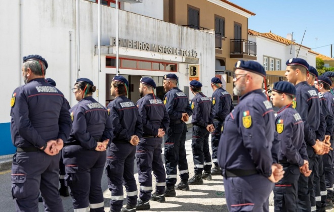 Bombeiros do Torrão comemoraram aniversário com condecorações e promoções