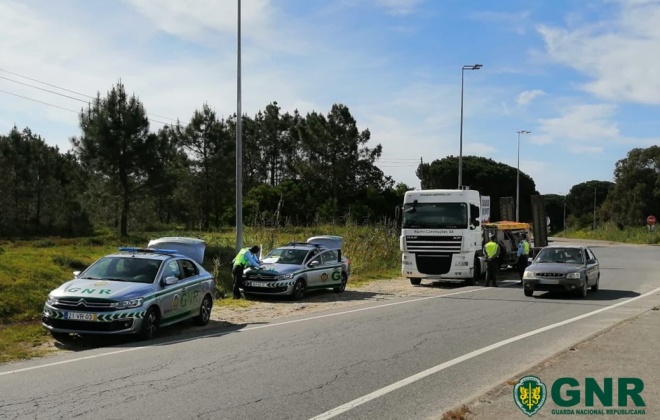 GNR regista num dia mais de 1.150 infrações na estrada e detém 113 pessoas em dois dias