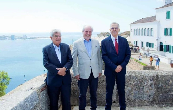 Autarcas de Setúbal, Alcácer e Grândola defendem transportes fluviais entre Setúbal e Troia  associados ao passe Navegante