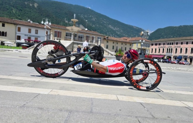 Flávio Pacheco termina em oitavo lugar a prova de fundo do Campeonato da Europa de Paraciclismo
